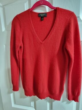 100% Cashmere Red Sweater From Charter Club. size M. See Description
